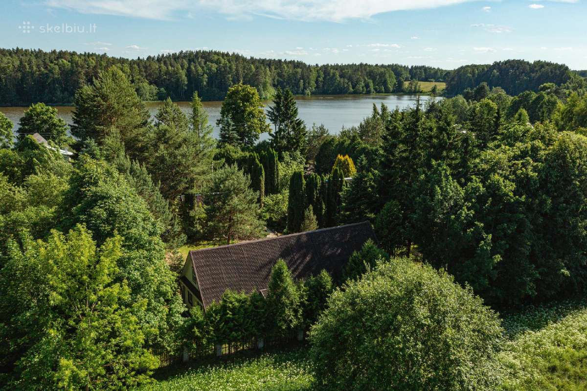 Jauki sodyba prie ežero gyvenimui ir poilsiui