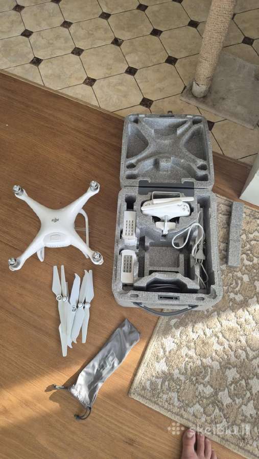 Dji Phantom 4 +3 baterijos 10 iš 10