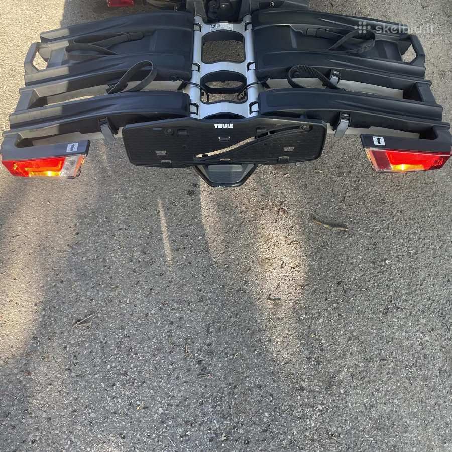Thule easyfold XT 934 triju dviraciu laikiklis