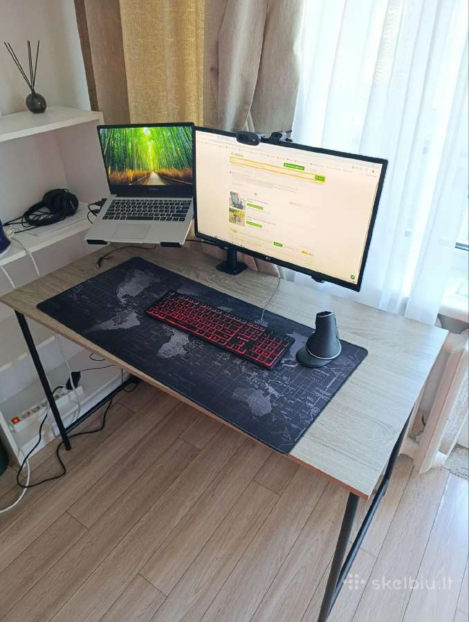Parduodamas rašomasis stalas 120x60 cm