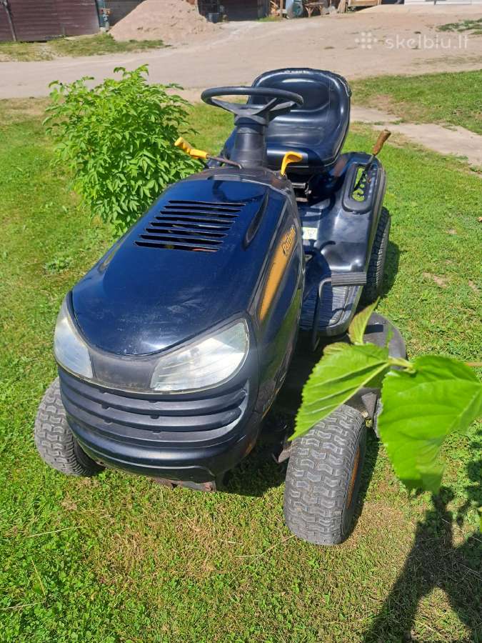 Traktoriukas žoliapjovė