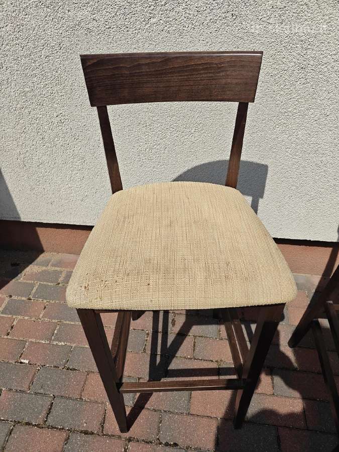 Parduodamos 2 kokybiškos medinės baro kėdės - nuotraukos Nr. 8