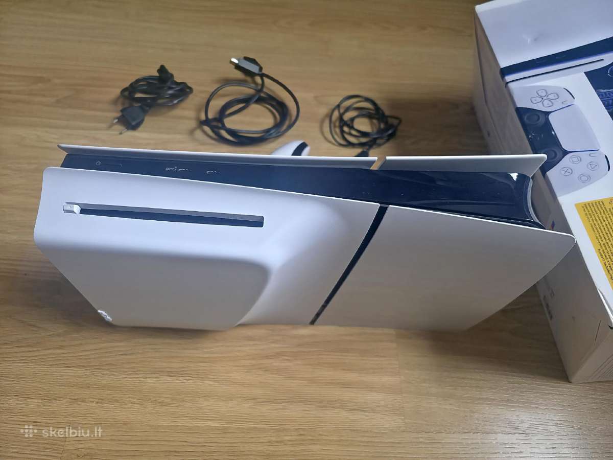Ps5 slim (topocentro garantija)