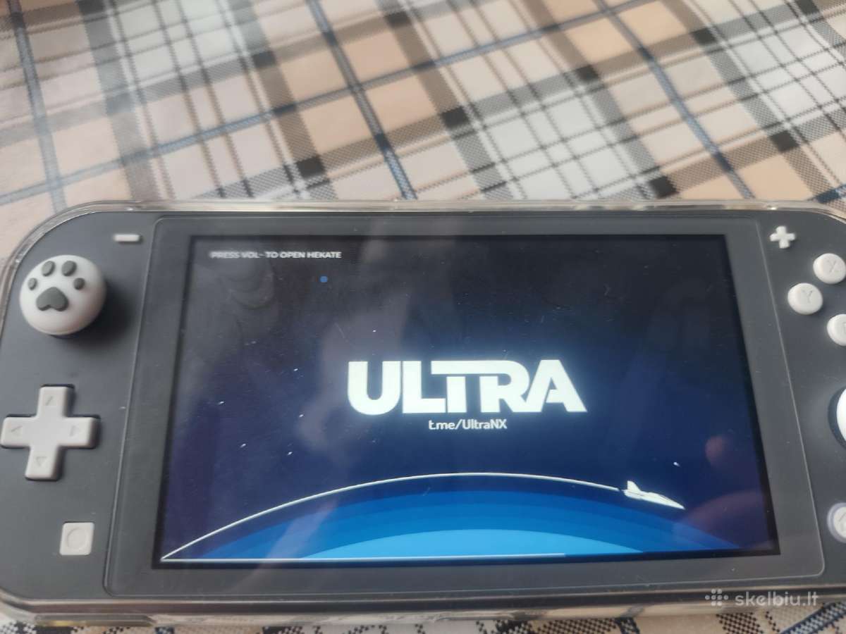 Atristas Nintendo Switch lite + 512gb kortele