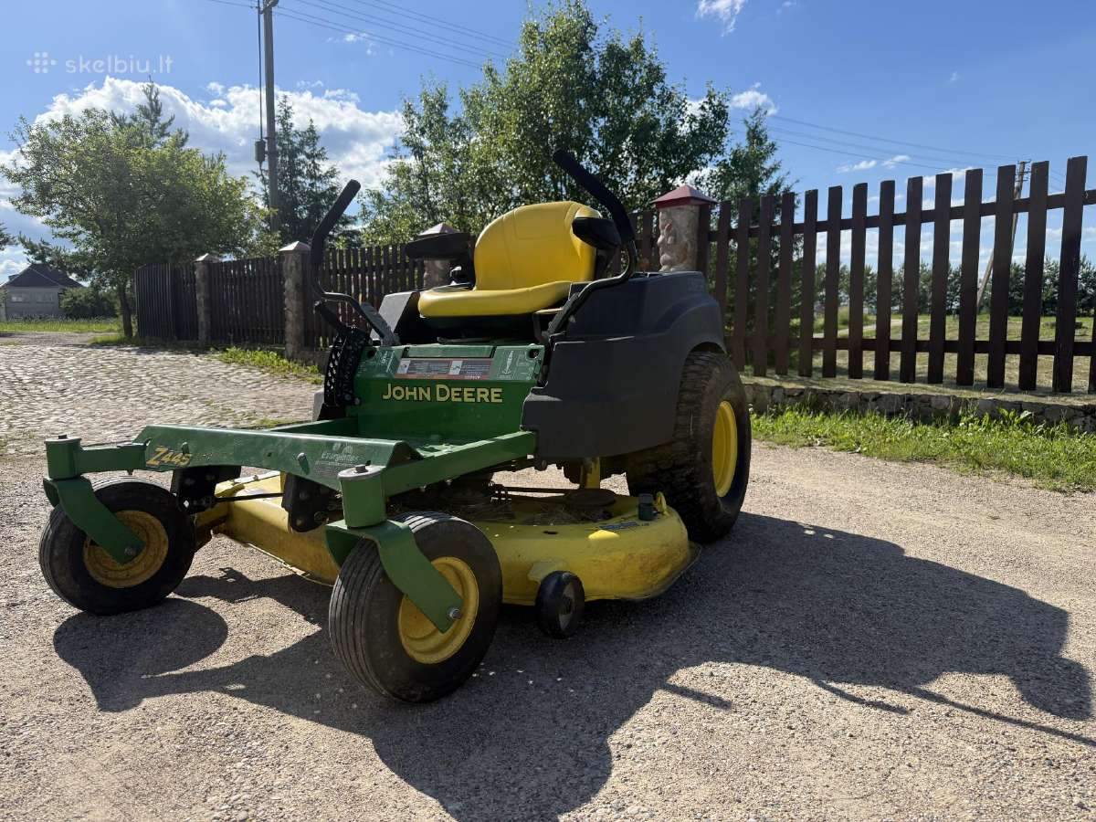 John Deere Z445