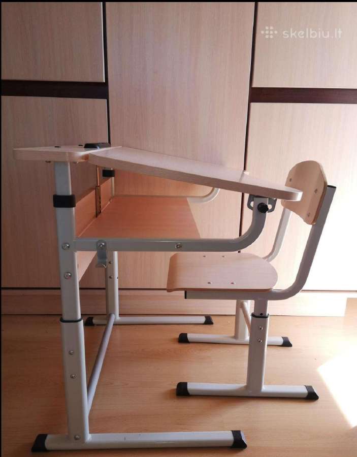 Vaikiškas rašomasis stalas su kėde 1-4 kl.