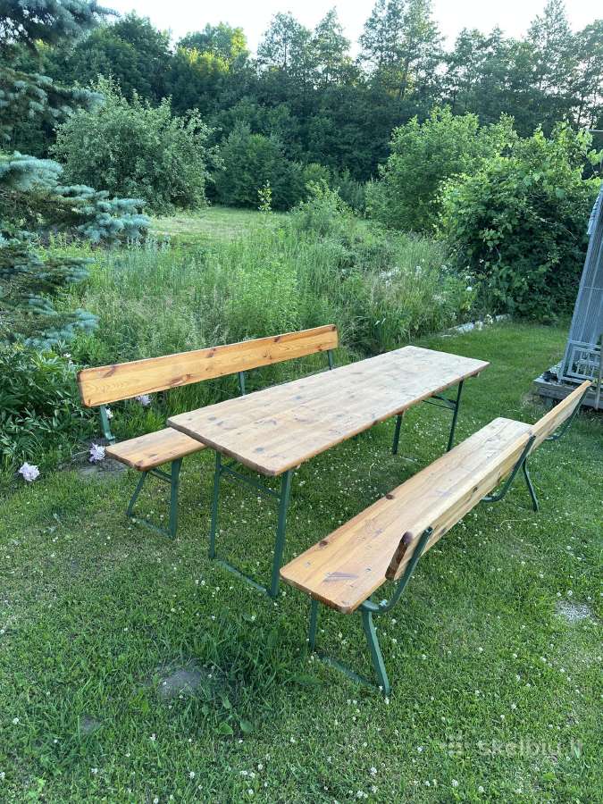 Lauko baldai sulankstomi