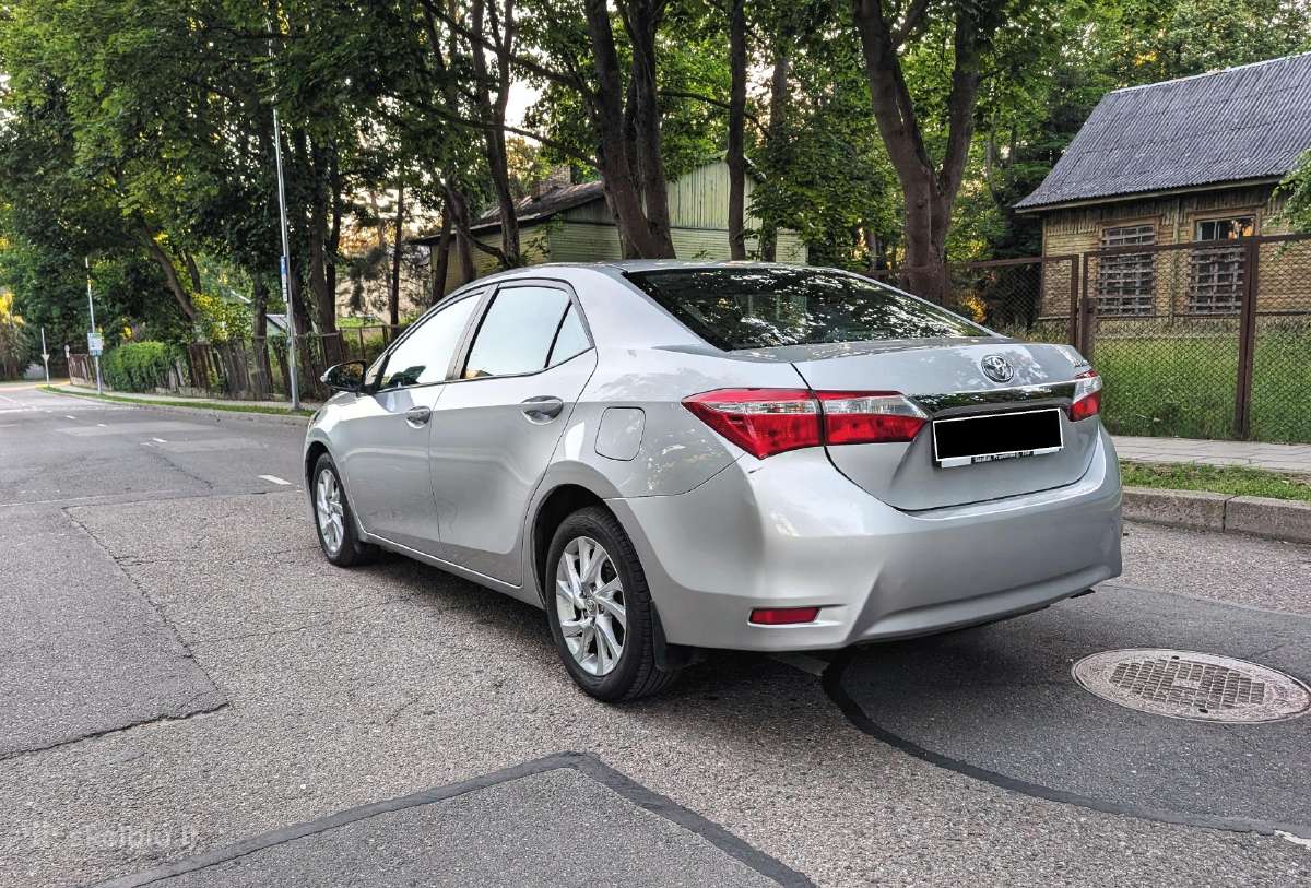 Nuomojamas Toyota Corolla su dujomis - nuotraukos Nr. 5