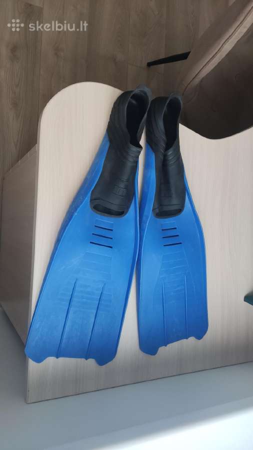 Plaukimo / nardymo pelekai ląstai
