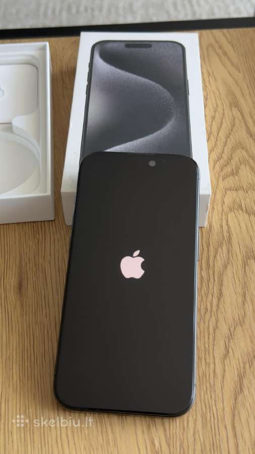 iPhone 15 Pro black titanium 128gb