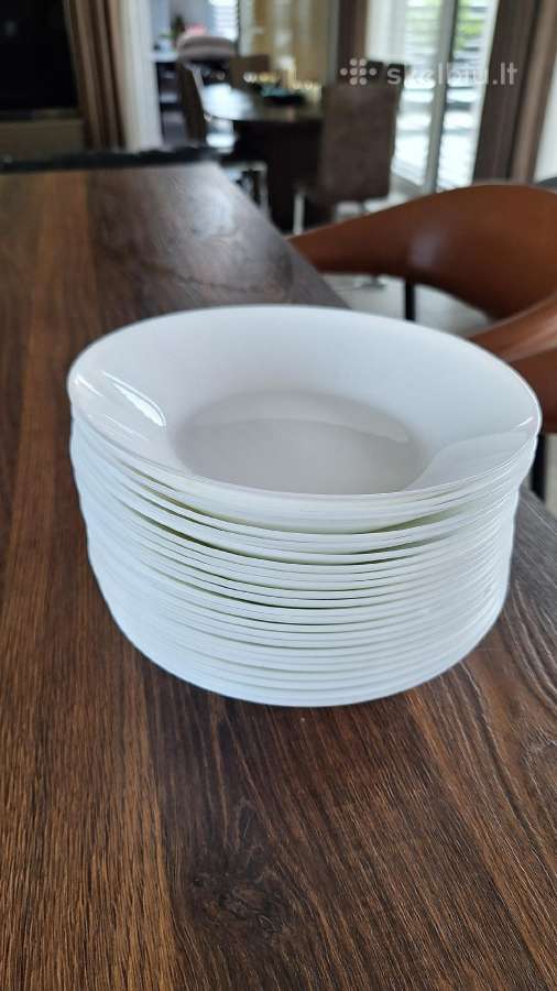 Baltos gilios lėkštės Luminarc (20 cm)