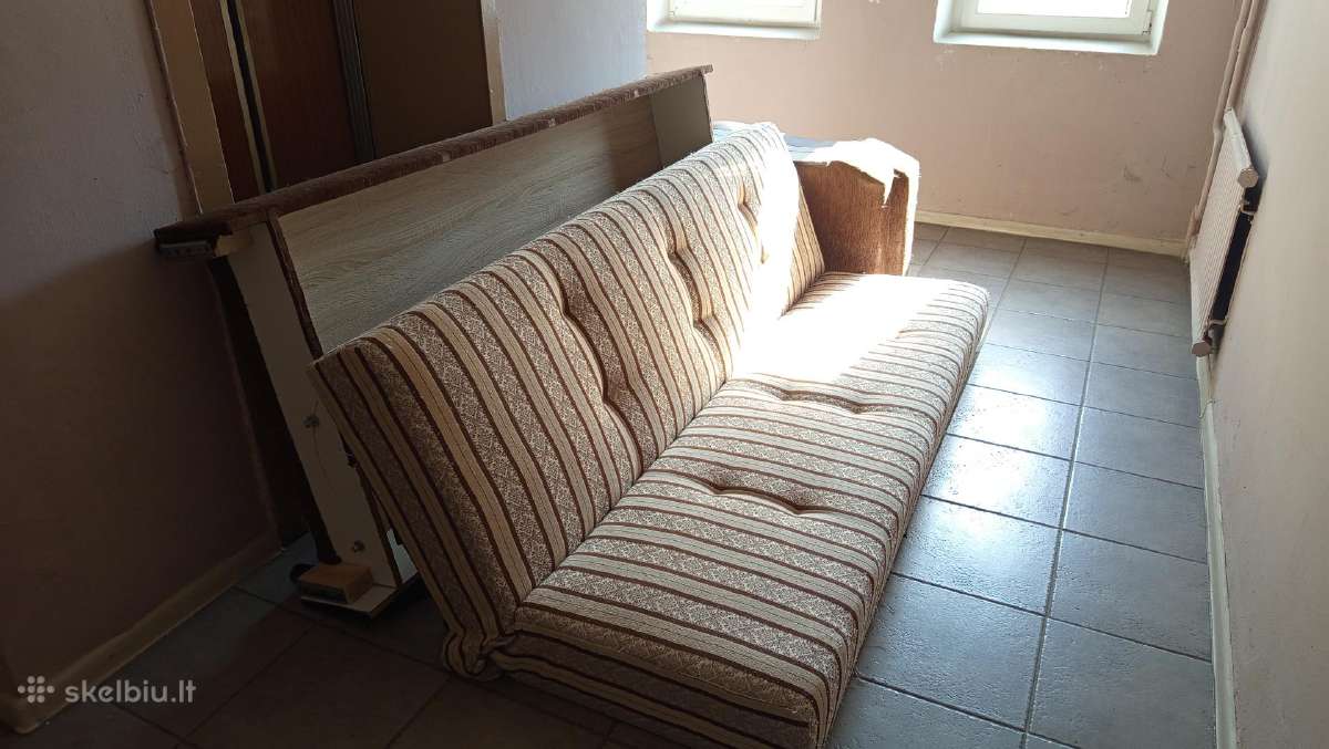 Naudota sofa