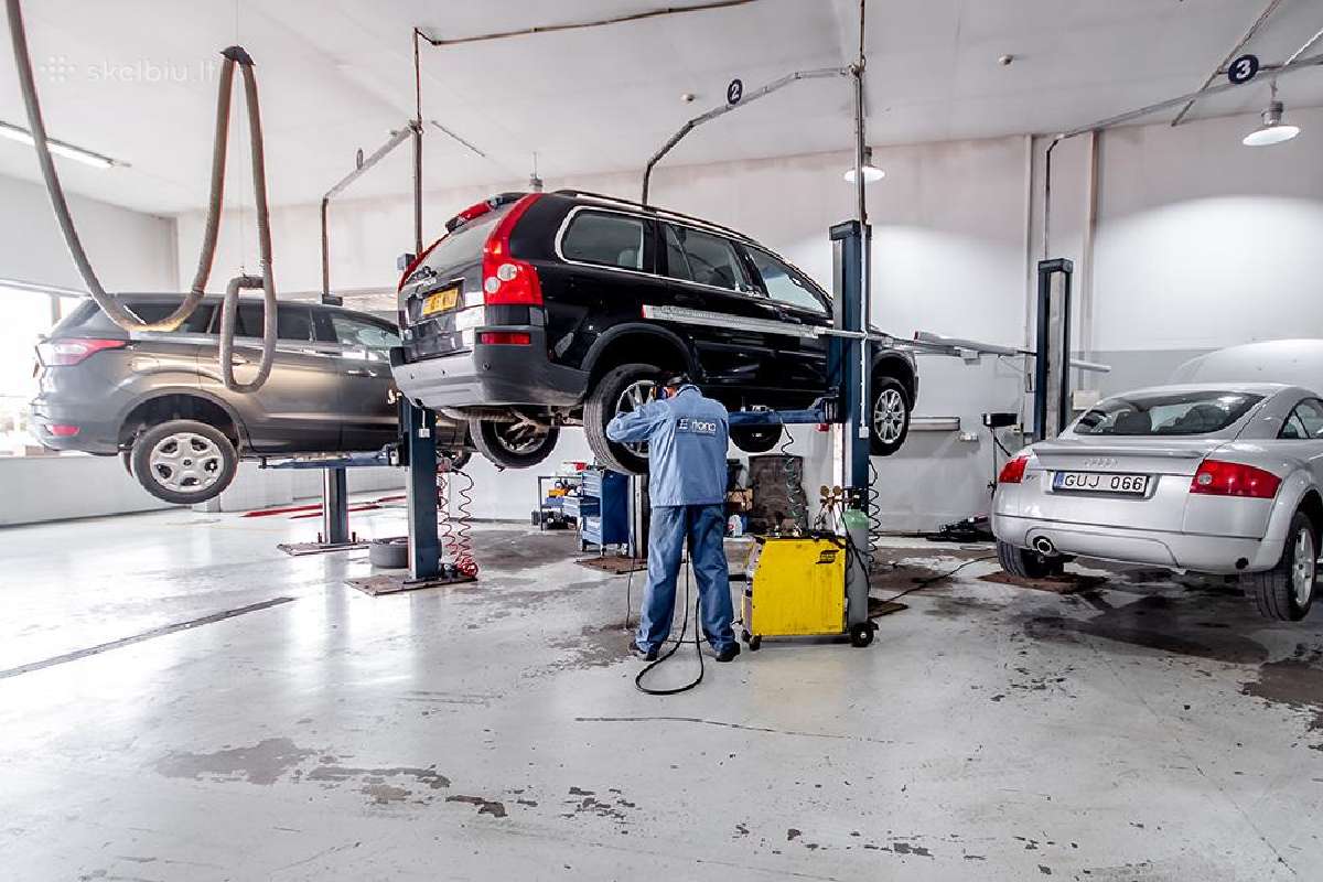 Ieškome automobilių kėbulininko / surinkėjo–išrink