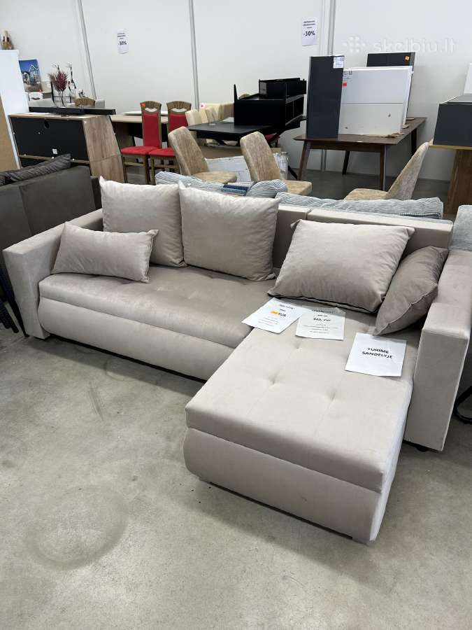 Minkšti kampai iš ekspozicijos po 250€