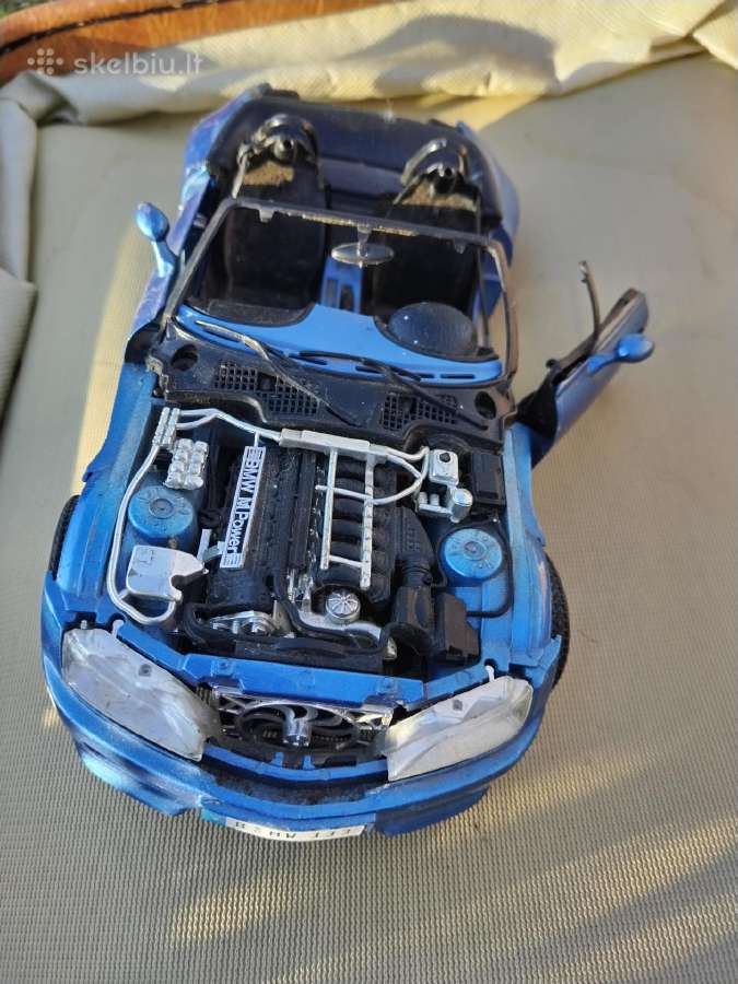 Didelis automobilio modeliukas