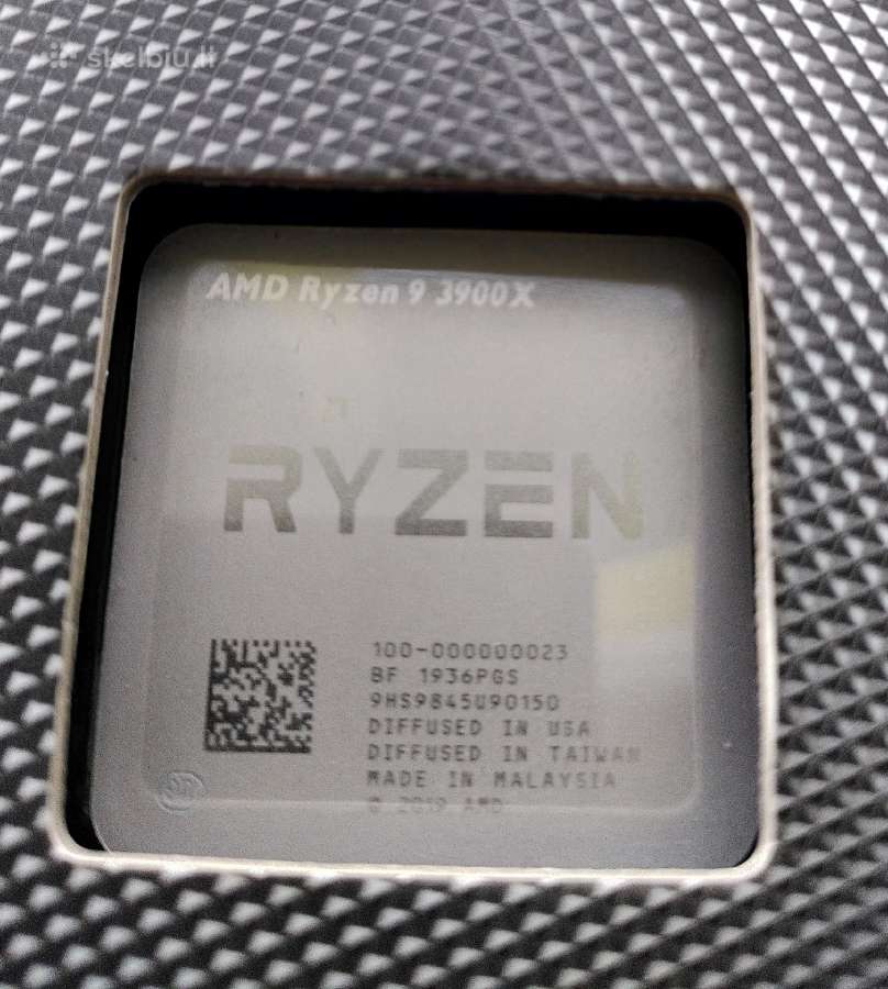 Amd Ryzen 9 3900x Cpu su aušintuvu