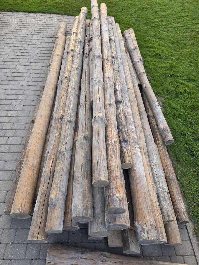 Pušiniai rąstai