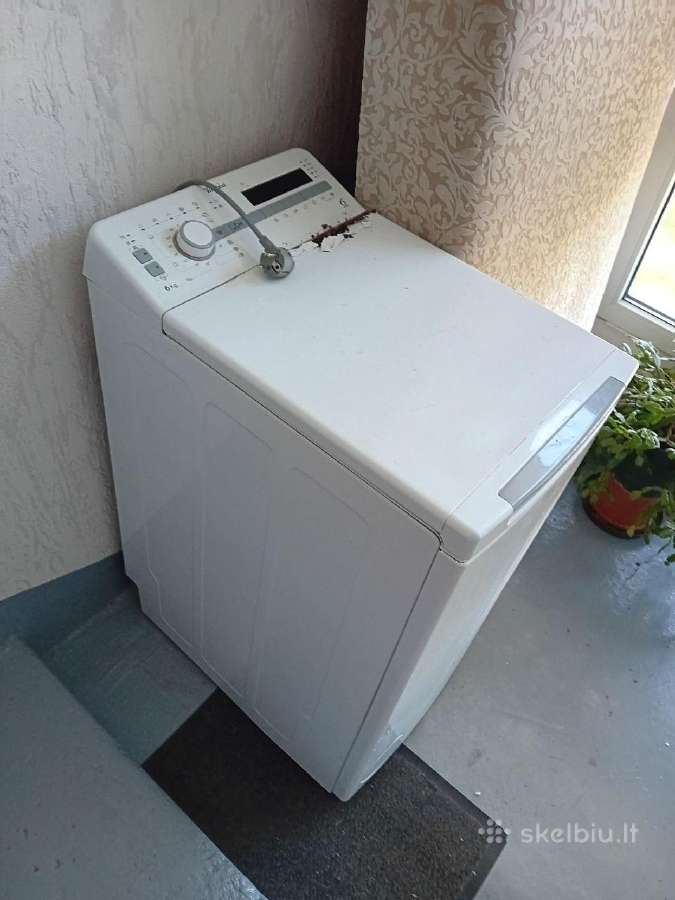 Dovanoju skalbimo masina Whirlpool