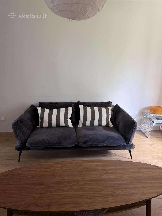 Sofa be miegamosios funkcijos