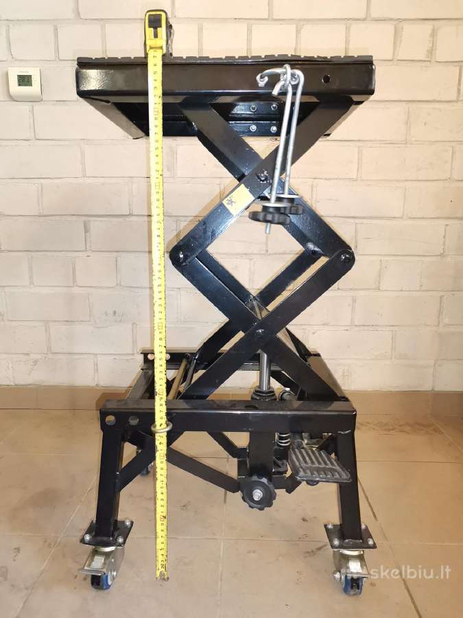 Hidraulinis motociklo keltuvas Constands (300 kg)