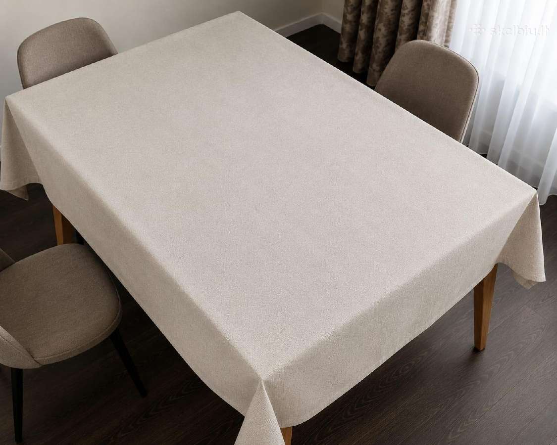 Elegantiška vandeniui atspari staltiesė