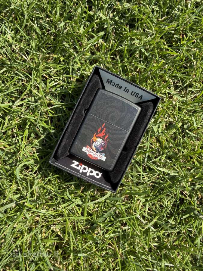 Zippo Matte black “farm on fire naujas