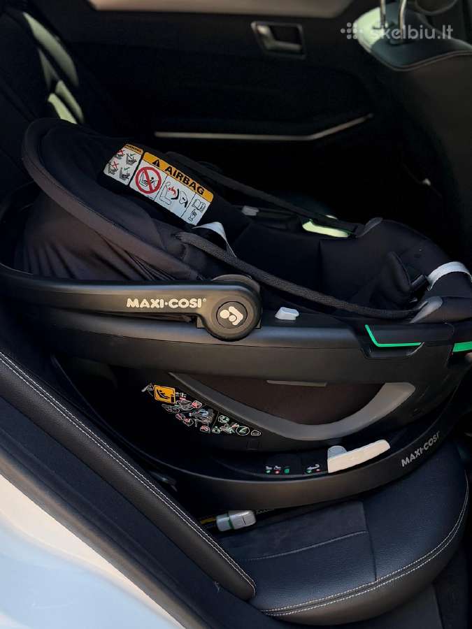 Maxi Cosi Coral 360 + Familyfix bazė