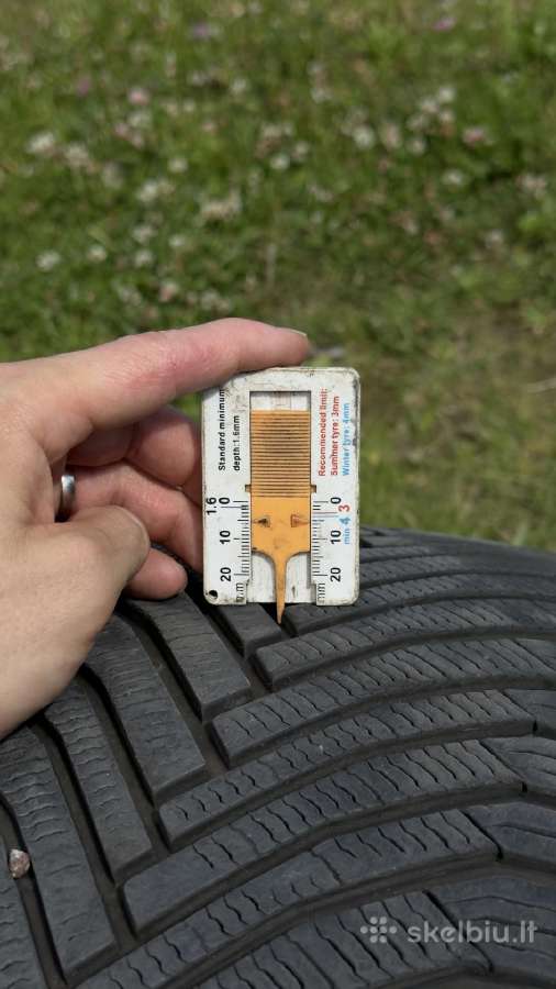 Michelin Alpin 7 225/45 R17