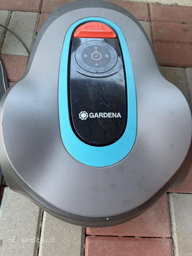 Tvarkingas žoliapjovės robotas Gardena 250 eu
