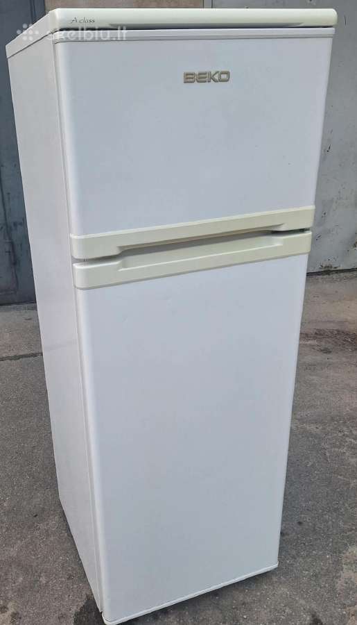 Parduodamas Beko šaldytuvas su šaldikliu