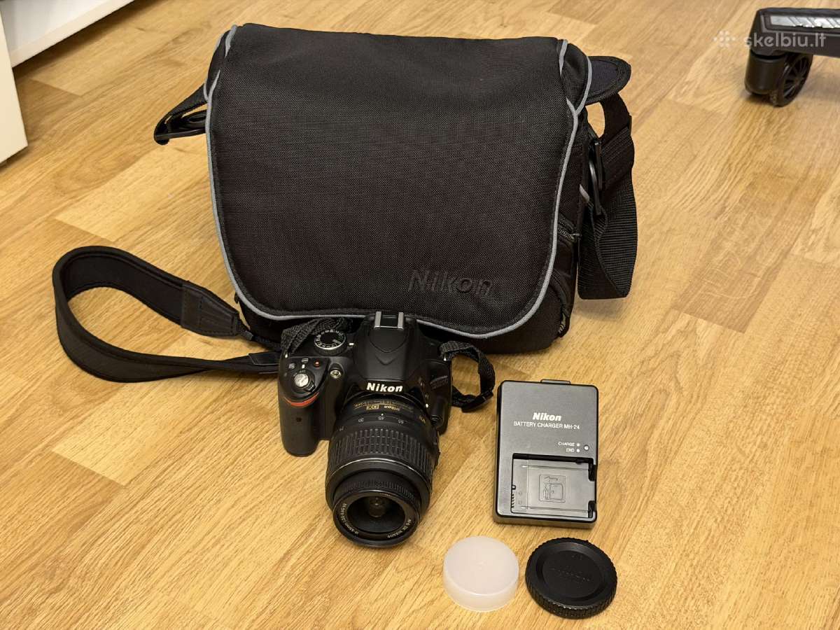 Nikon D3200 / 18-55mm Af-s / Dslr / 6.3k kadrų