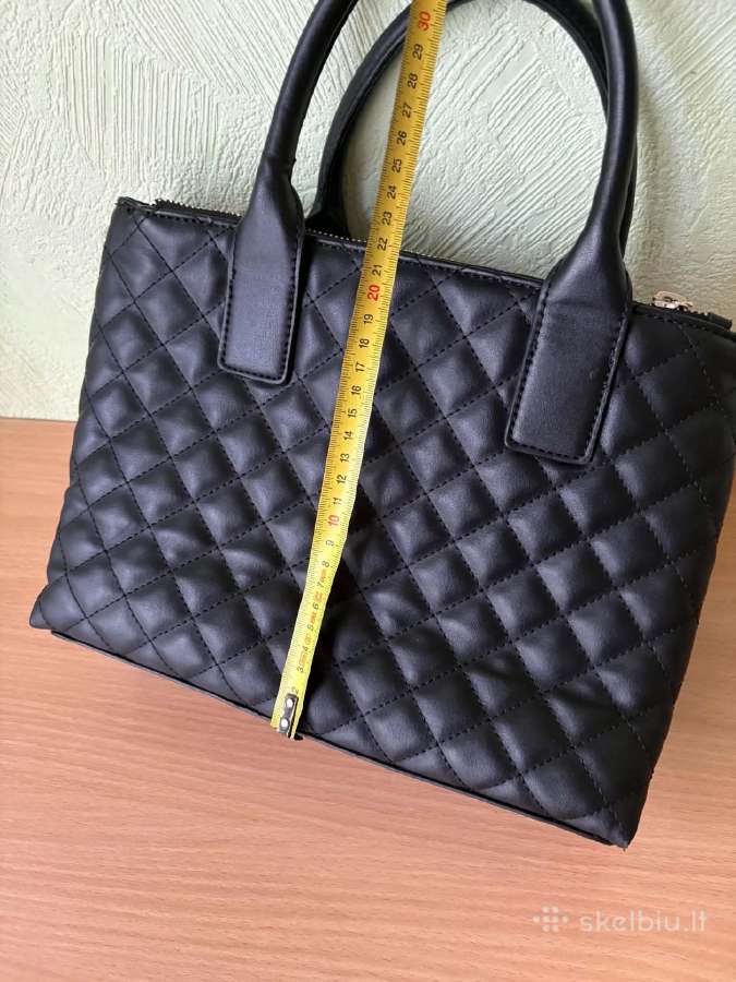Guess Elliana juoda dygsniuota rankinė - nuotraukos Nr. 18