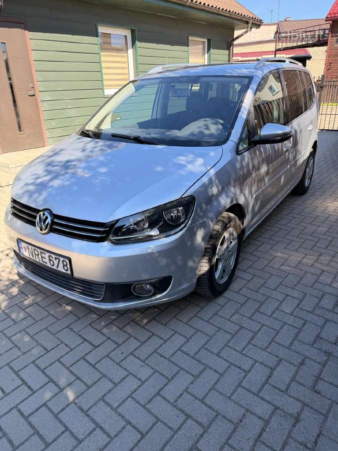 Volkswagen touran