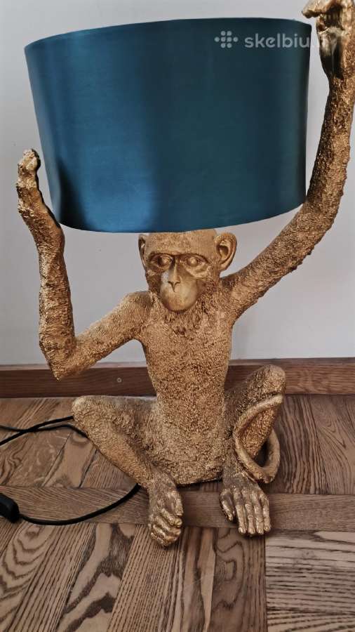 Pilnai veikiantis šviestuvas