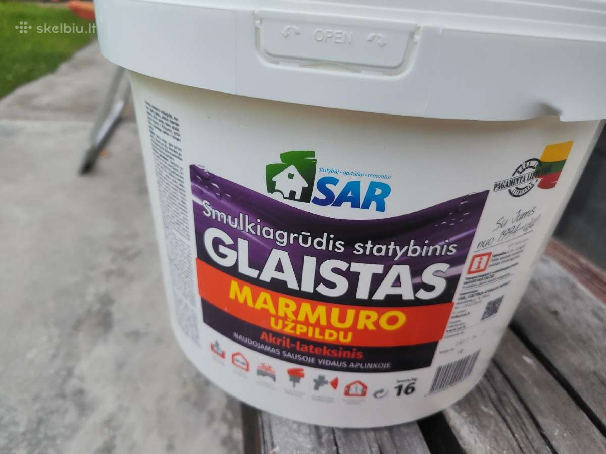 Glaistas smulkiagrūdis marmuro užpildu