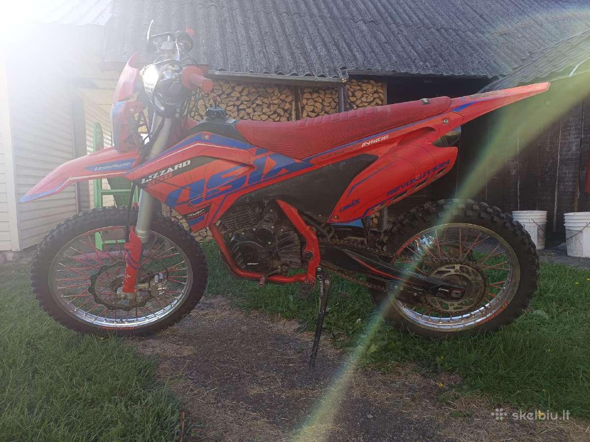 Parduodamas Enduro motociklas.