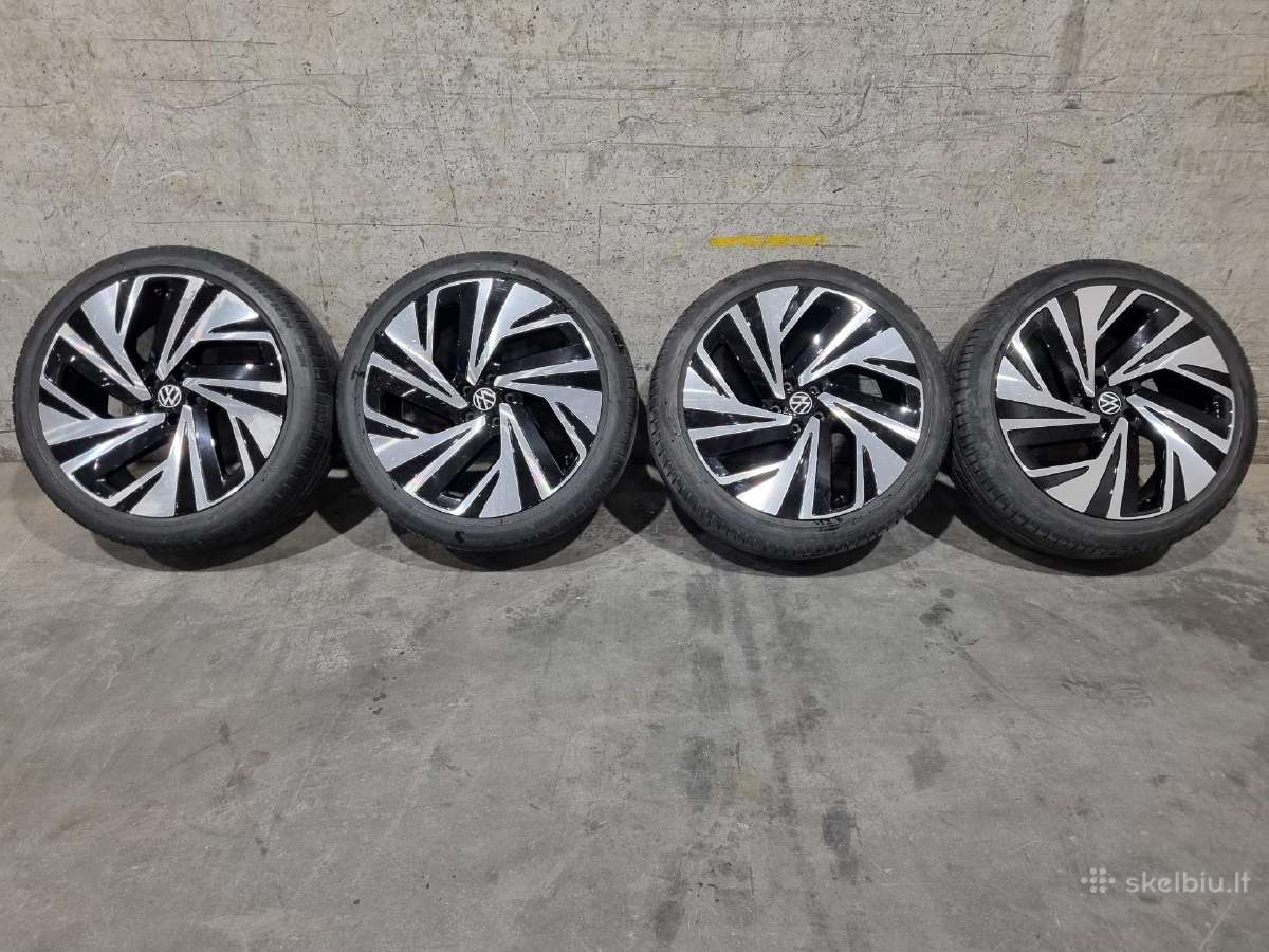 Parduodami R21 VW Id4 ratai.
