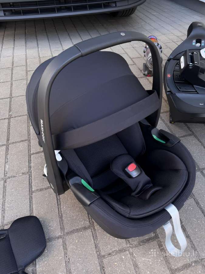 Maxi-cosi Pebble 360 Pro² + family fix pro bazė