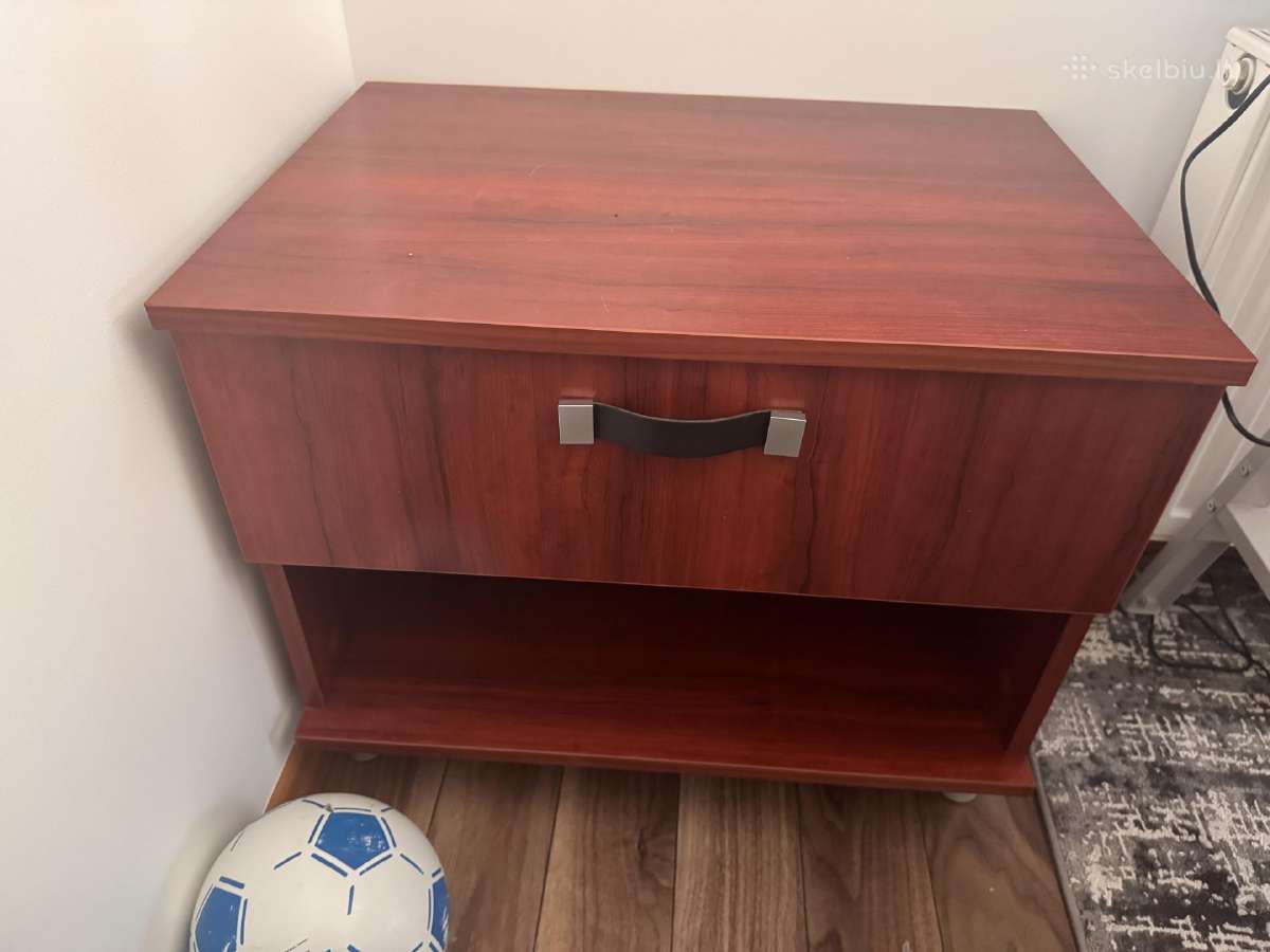 Dovanojami vaiko kambario baldai