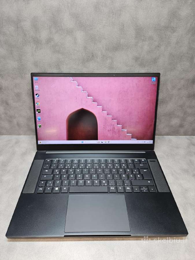 Razer Blade/15.6"/ i7-10/16r/500ssd/gtx 1660 Ti 6