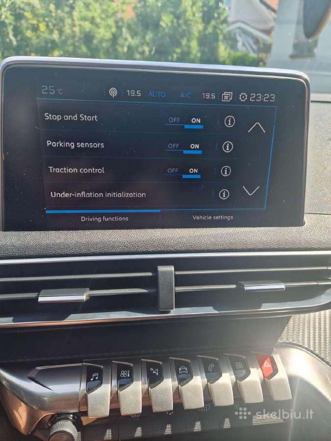 Parduodu automobili