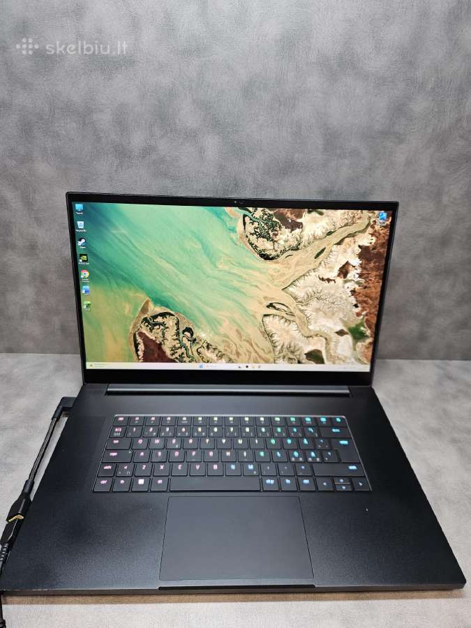 Razer Blade/17.3"/ i7-12/16r/1tb SSD/rtx 3080 Ti