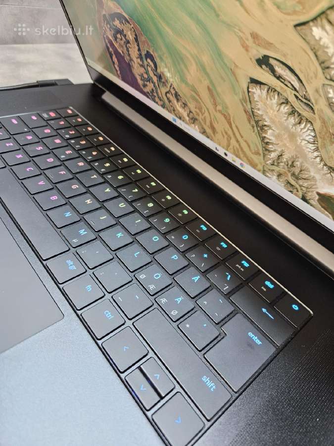 Razer Blade/17.3"/ i7-12/16r/1tb SSD/rtx 3080 Ti - nuotraukos Nr. 3