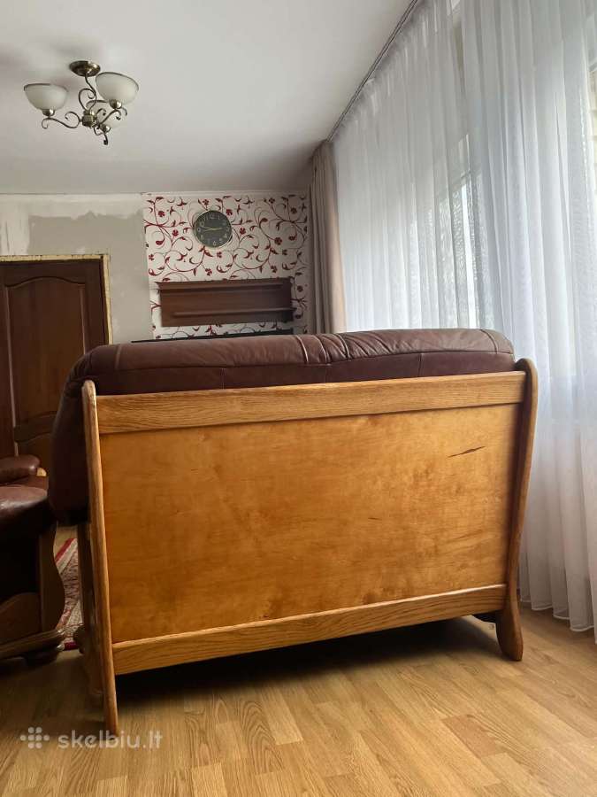 Parduodamas svetainės minkštas komplektas su stalu - nuotraukos Nr. 9