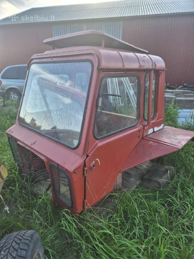 Parduodu Mtz kabinakelmėtel.0kaina 200