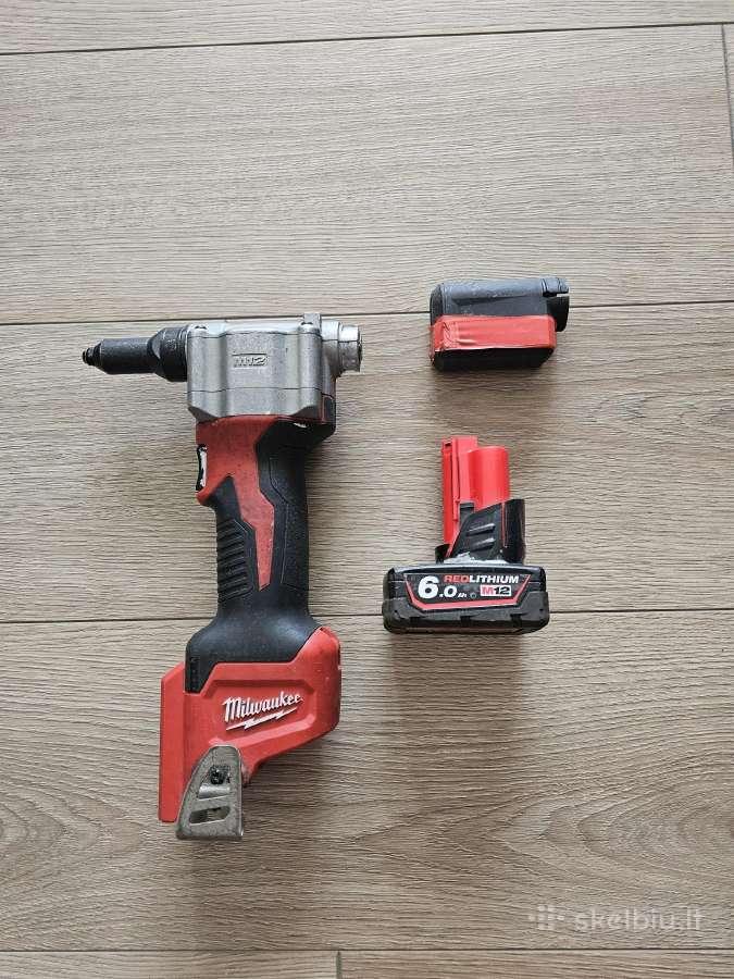Milwaukee M12 Bprt Kniediklis su 6ah baterija