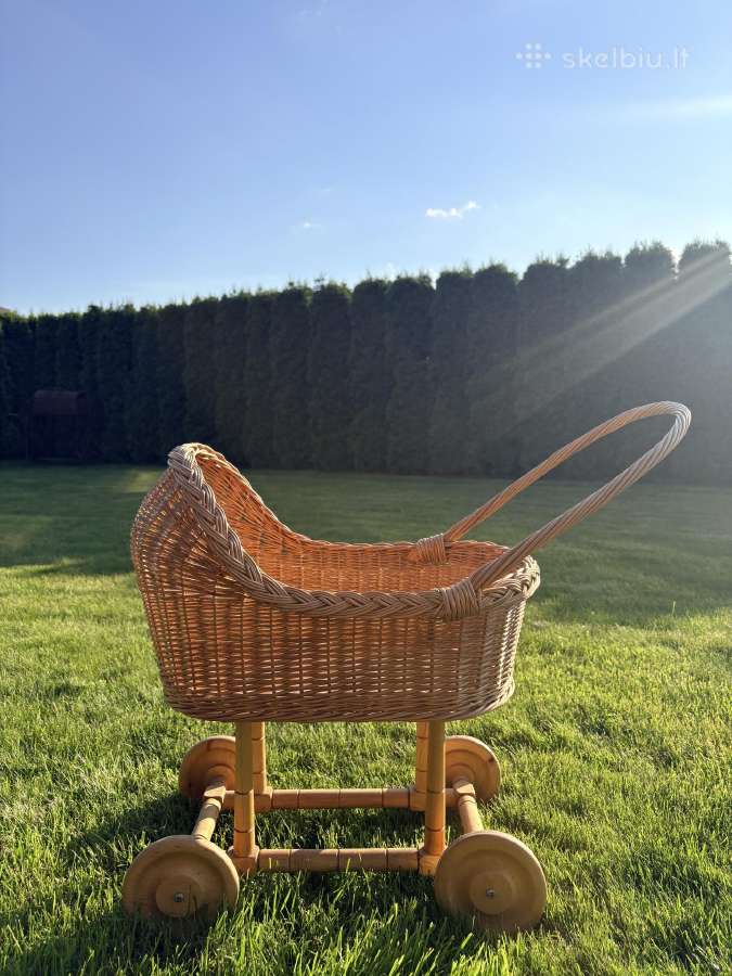 Pintas lėlių veźimėlis