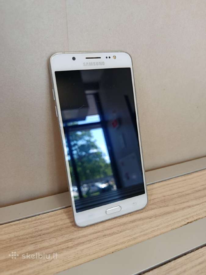 Samsung J5
