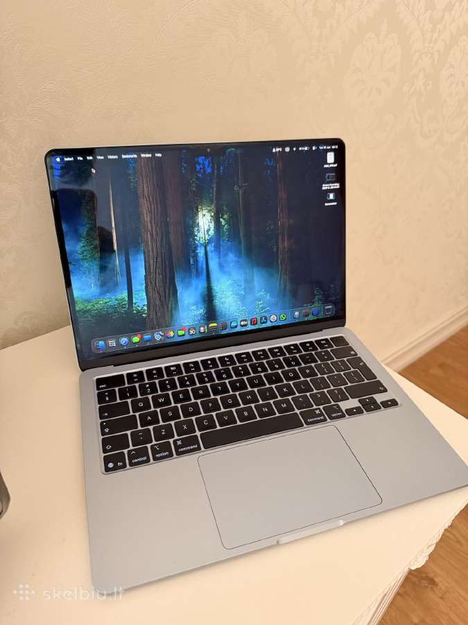 Mackbook Air M4 16gb 256gb + Brangus Adapteris