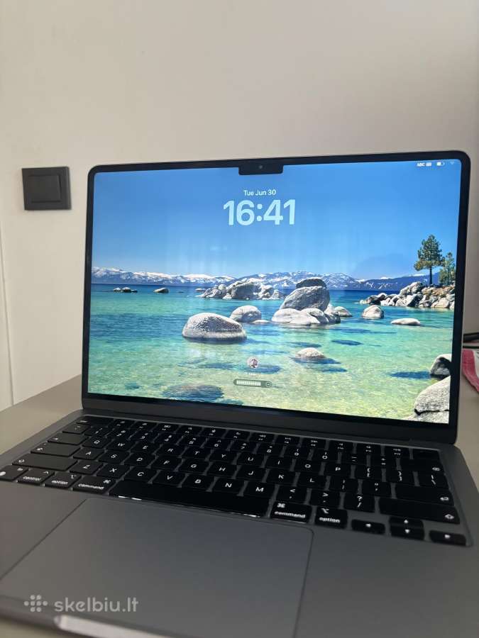 MacBook Air M2 2022